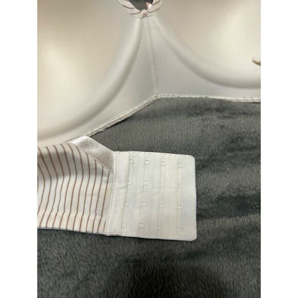 Cacique Simply Wire Free T-shirt Bra, cream with gold stripes and lace, 42DD - Picture 7 of 15